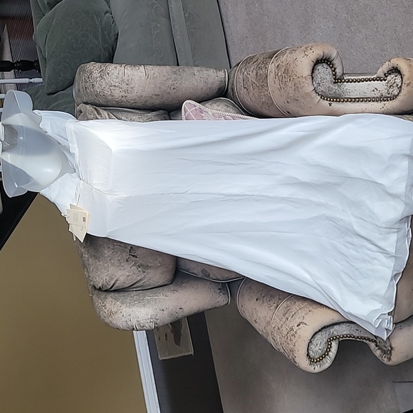 LanTing sz 14 Wedding Dress, New with Tags - Picture 13 of 16